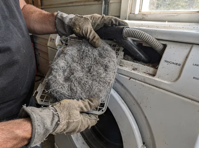 Cleaning Dryer Lint Trap in West Warwick, RI